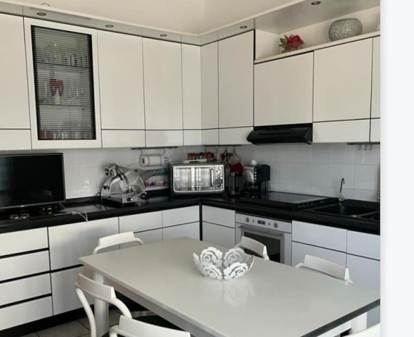 Apartament A Casa Di Gianni Gallarate Zewnętrze zdjęcie